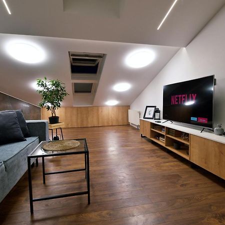 Last Floor Two Level Apartment With Fantastic View リガ エクステリア 写真
